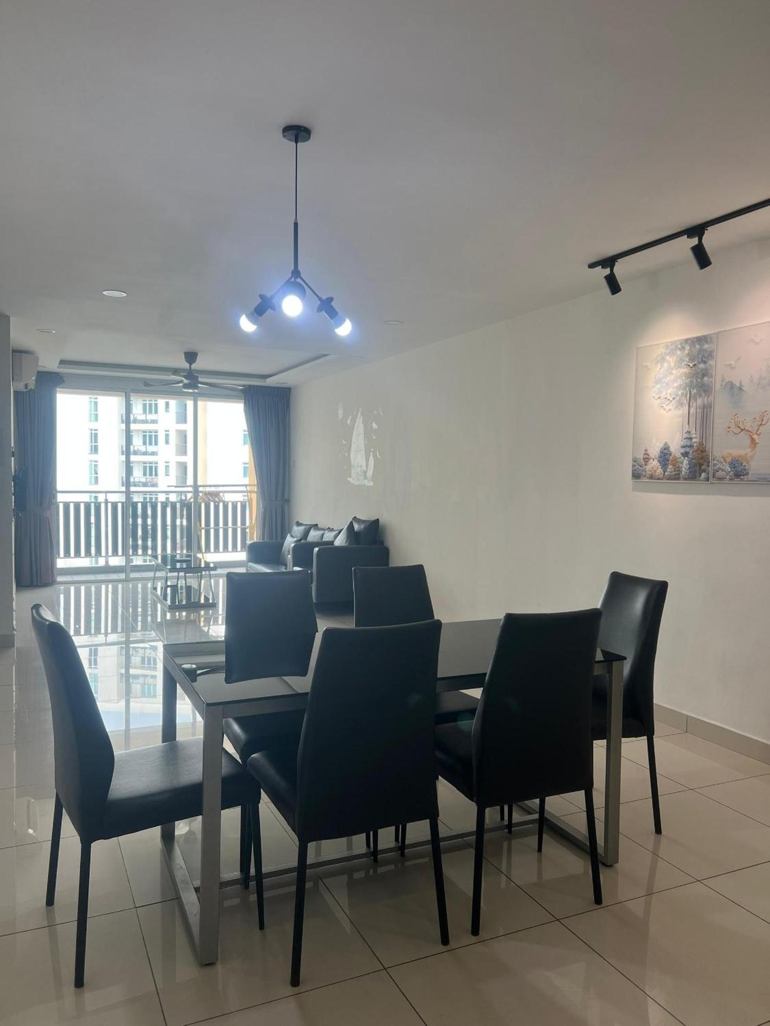 Residences At Daya By Sr Home Johor Bahru Luaran gambar