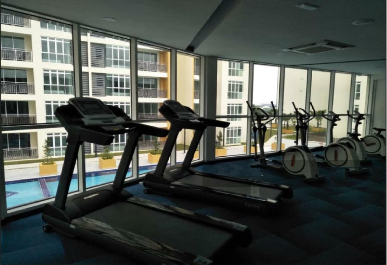 Residences At Daya By Sr Home Johor Bahru Luaran gambar