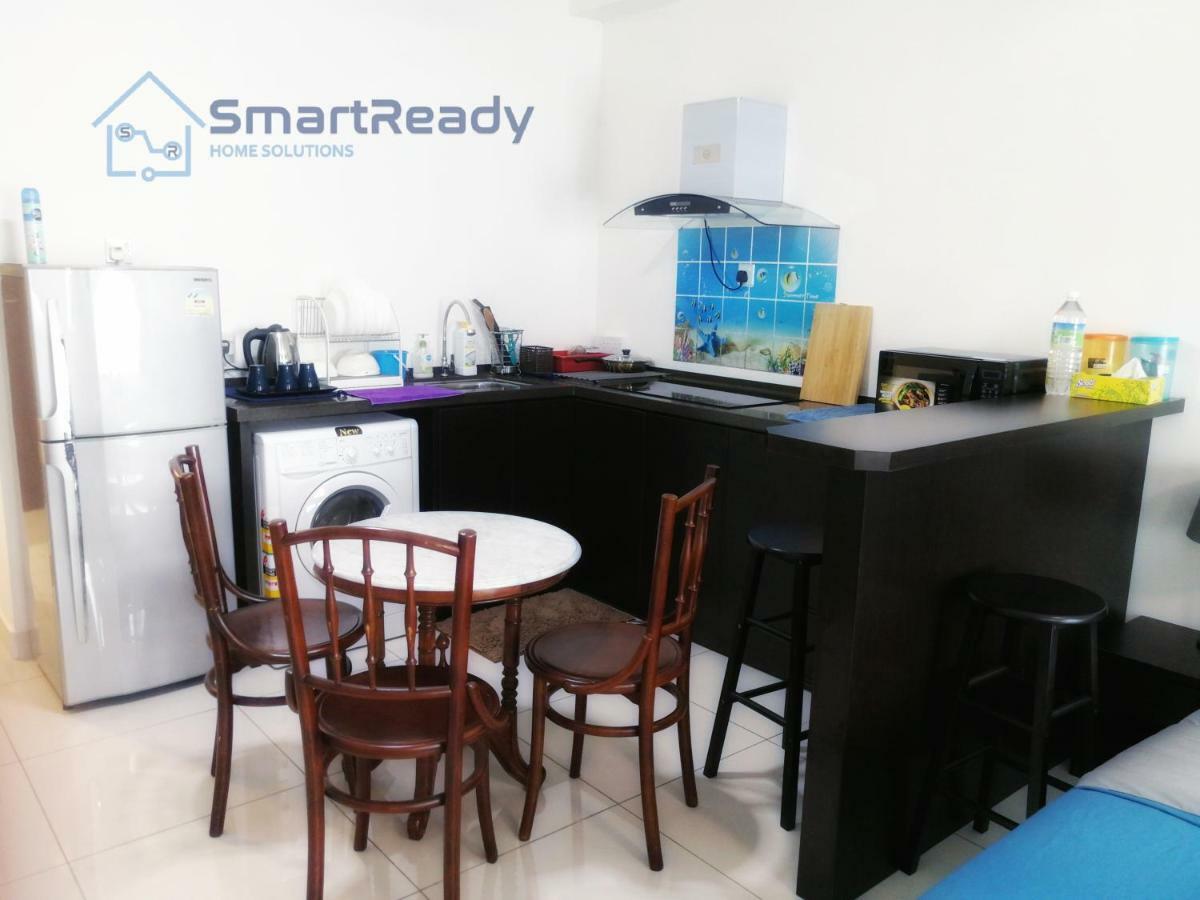 Residences At Daya By Sr Home Johor Bahru Luaran gambar